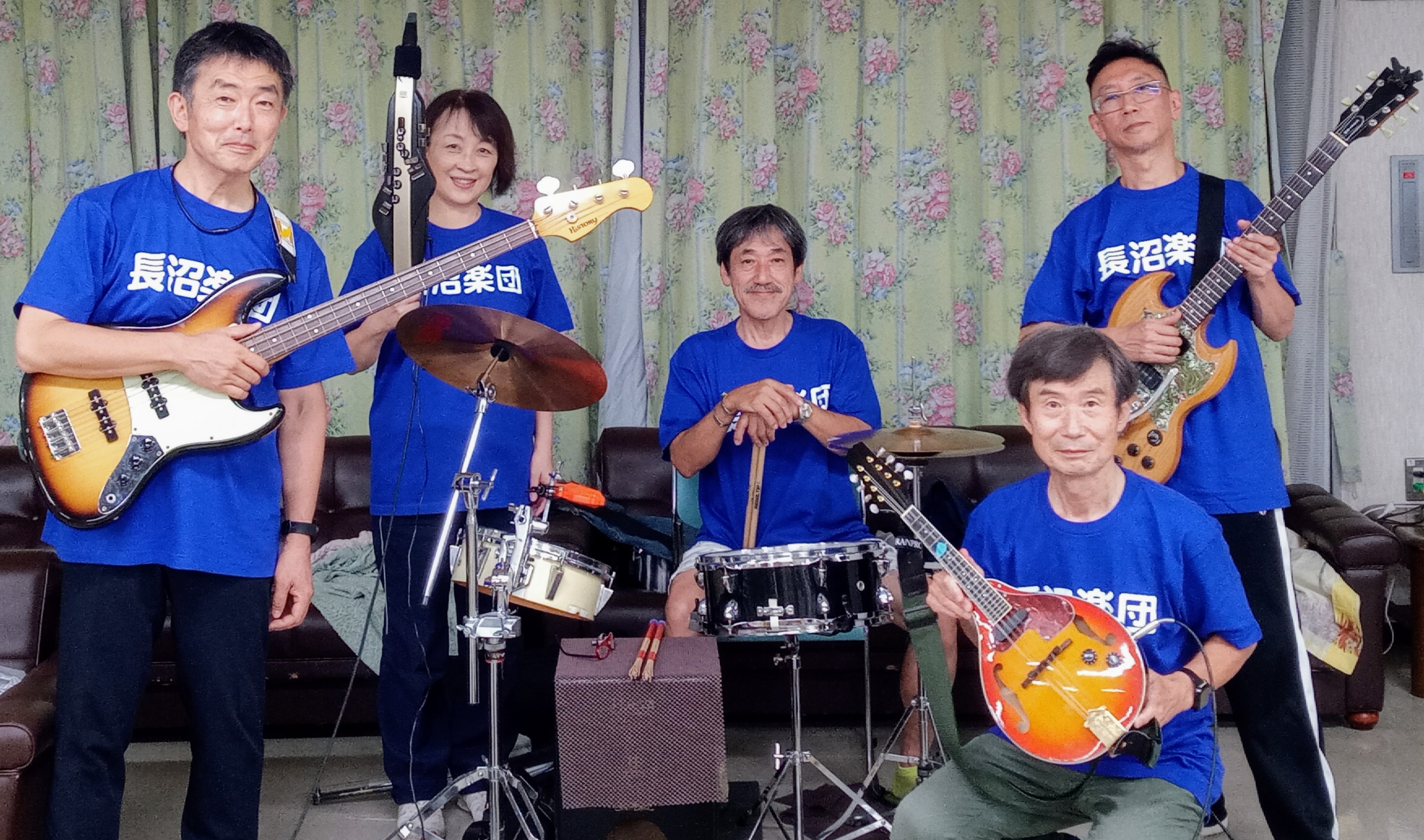 高齢者施設へ9月に敬老イベントで訪問しました