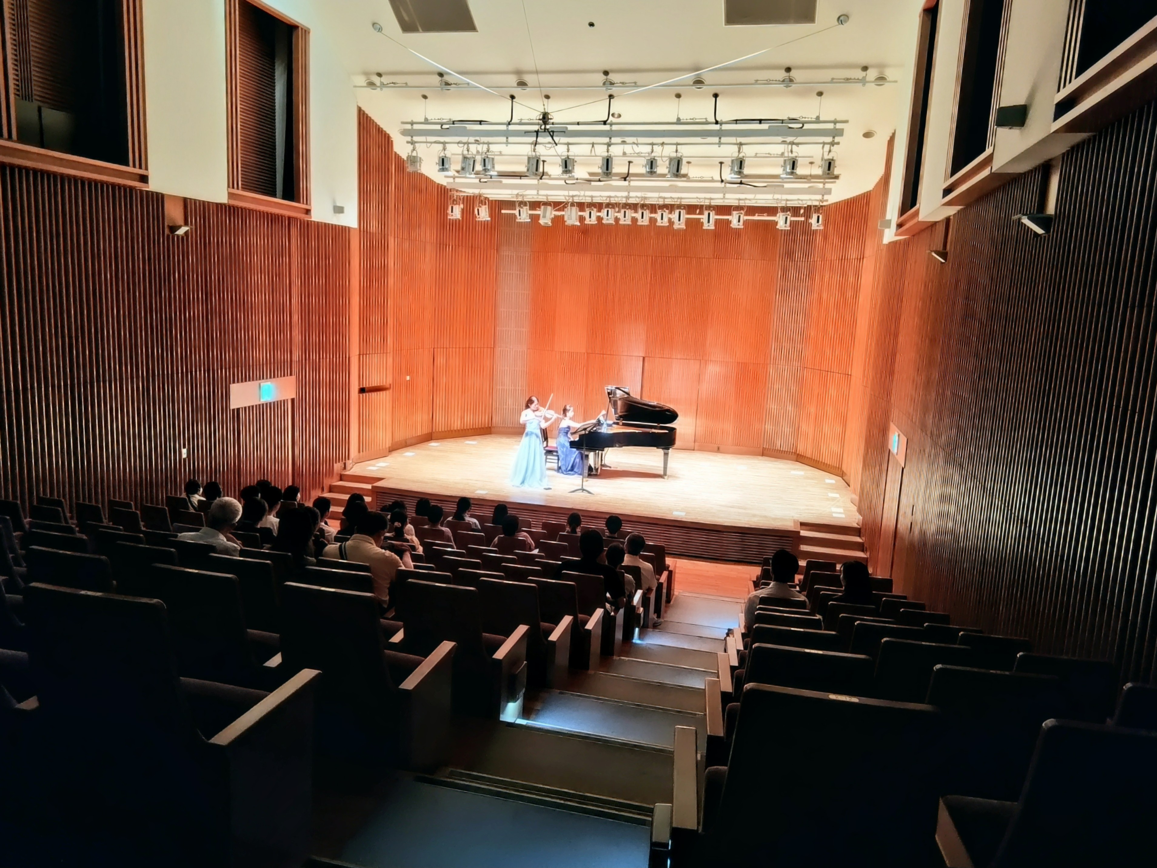 体験型学習支援(ゆめりあホールにてコンサート招待)